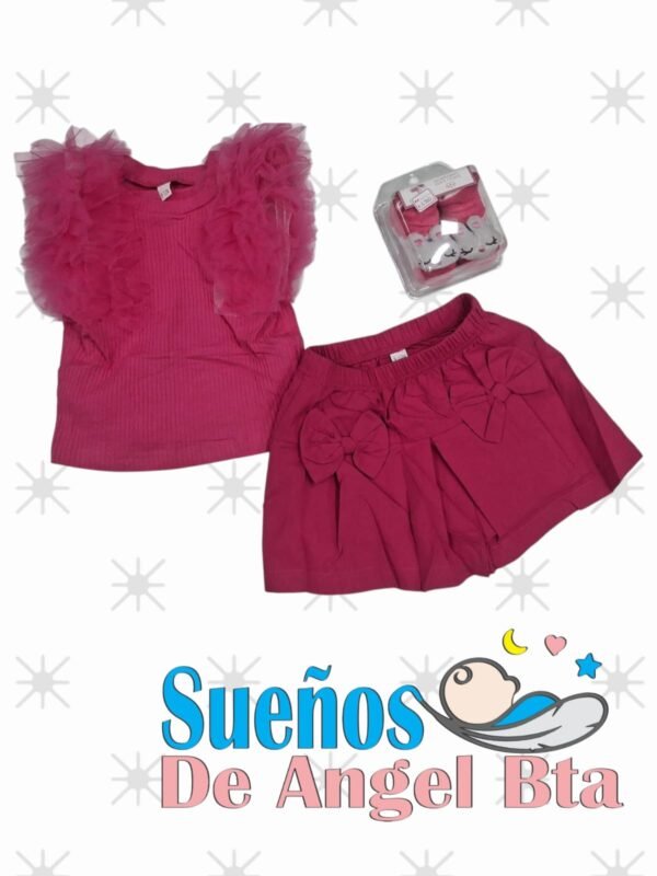 CONJUNTO CON SHORT PARA NIÑA